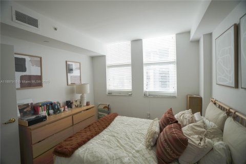 Condominio en venta en Coral Gables, Florida, 2 dormitorios, 90.12 m2 № 1952158 - foto 8