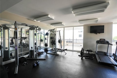 Condominio en venta en Coral Gables, Florida, 2 dormitorios, 90.12 m2 № 1952158 - foto 15