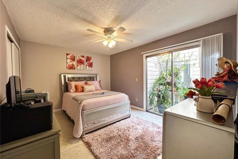Dúplex en venta en Orlando, Florida, 3 dormitorios, 129.97 m2 № 2095665 - foto 17
