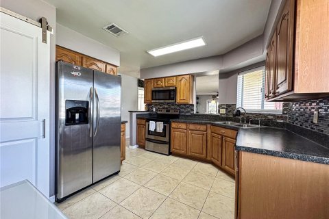 Dúplex en venta en Orlando, Florida, 3 dormitorios, 129.97 m2 № 2095665 - foto 4