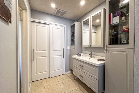 Dúplex en venta en Orlando, Florida, 3 dormitorios, 129.97 m2 № 2095665 - foto 13