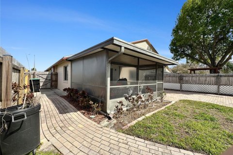 Dúplex en venta en Orlando, Florida, 3 dormitorios, 129.97 m2 № 2095665 - foto 24