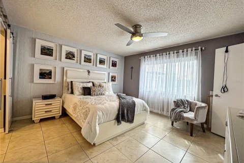 Dúplex en venta en Orlando, Florida, 3 dormitorios, 129.97 m2 № 2095665 - foto 11