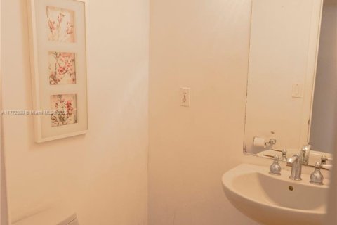 Copropriété à vendre à Miami Beach, Floride: 1 chambre, 79.43 m2 № 1959613 - photo 11