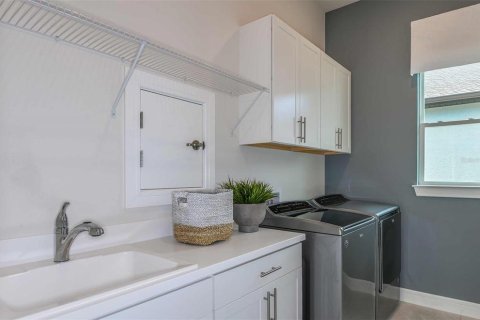 Купить виллу или дом в Парриш, Флорида 7 комнат, 193.24м2, № 2116976 - фото 11