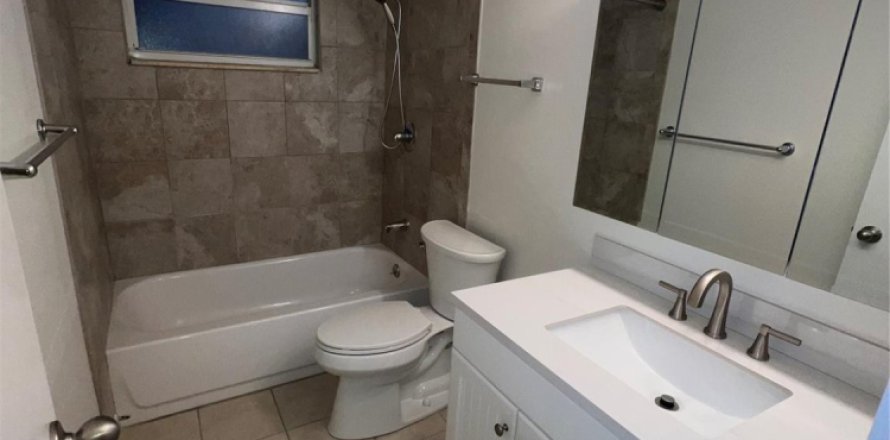 Condominio en Fort Lauderdale, Florida, 1 dormitorio № 1185548