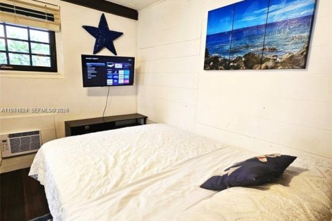 Commercial property in Coral Gables, Florida 1 bedroom, 46.45 sq.m. № 2032441 - photo 5