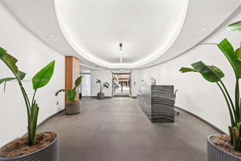 Propiedad comercial en venta en Miami Beach, Florida № 1829012 - foto 5
