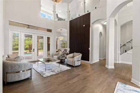 House in Tampa, Florida 5 bedrooms, 383.04 sq.m. № 2138012 - photo 29