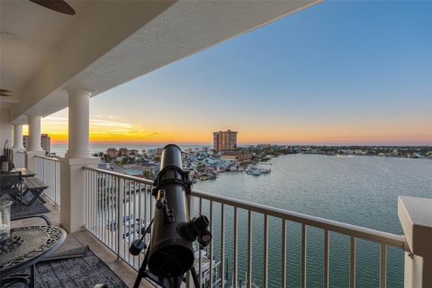 Condo in Redington Shores, Florida, 4 bedrooms  № 2099493 - photo 7
