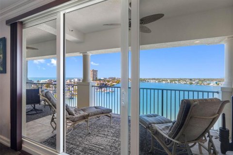 Condo in Redington Shores, Florida, 4 bedrooms  № 2099493 - photo 26