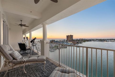 Condo in Redington Shores, Florida, 4 bedrooms  № 2099493 - photo 8