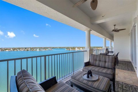 Condo in Redington Shores, Florida, 4 bedrooms  № 2099493 - photo 30