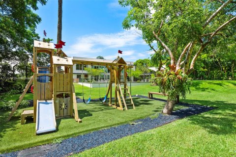 Villa ou maison à louer à Southwest Ranches, Floride: 9 chambres, 562.71 m2 № 1694375 - photo 25