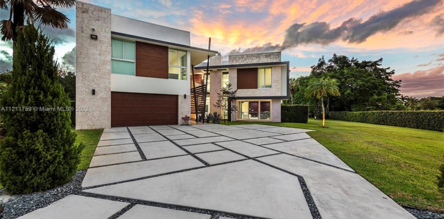 Villa ou maison à Southwest Ranches, Floride 9 chambres, 562.71 m2 № 1694375