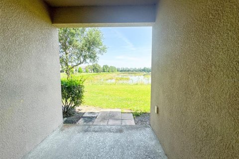 Townhouse in Wesley Chapel, Florida 3 bedrooms, 156.91 sq.m. № 2209779 - photo 19