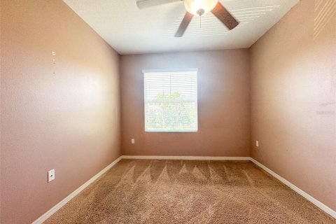 Townhouse in Wesley Chapel, Florida 3 bedrooms, 156.91 sq.m. № 2209779 - photo 17