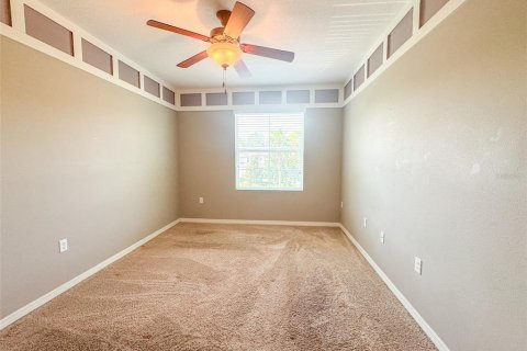Townhouse in Wesley Chapel, Florida 3 bedrooms, 156.91 sq.m. № 2209779 - photo 15