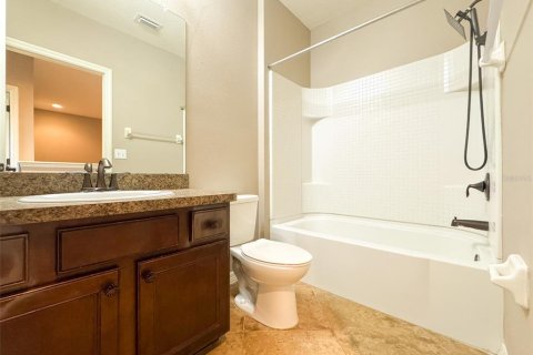 Townhouse in Wesley Chapel, Florida 3 bedrooms, 156.91 sq.m. № 2209779 - photo 16