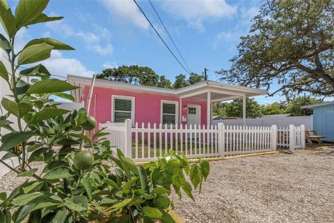 Immobilier commercial à vendre à Largo, Floride: 7 chambres, 345.97 m2 № 2100311 - photo 3