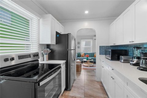 Immobilier commercial à vendre à Largo, Floride: 7 chambres, 345.97 m2 № 2100311 - photo 16