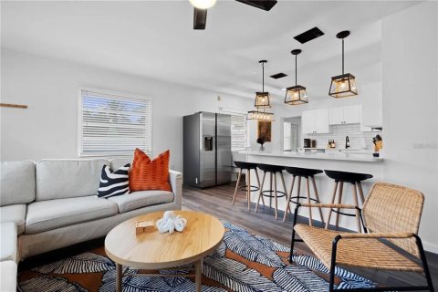 Immobilier commercial à vendre à Largo, Floride: 7 chambres, 345.97 m2 № 2100311 - photo 25