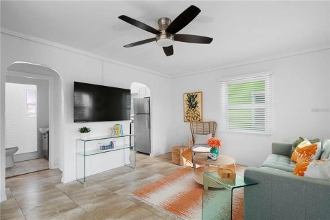 Immobilier commercial à vendre à Largo, Floride: 7 chambres, 345.97 m2 № 2100311 - photo 13