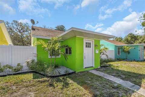 Immobilier commercial à vendre à Largo, Floride: 7 chambres, 345.97 m2 № 2100311 - photo 8