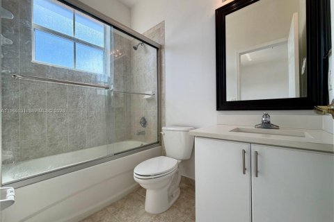 Touwnhouse à louer à Miami, Floride: 2 chambres, 142.7 m2 № 2027902 - photo 14