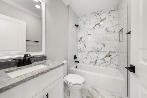 Condo in Clearwater, Florida, 3 bedrooms  № 2195377 - photo 17