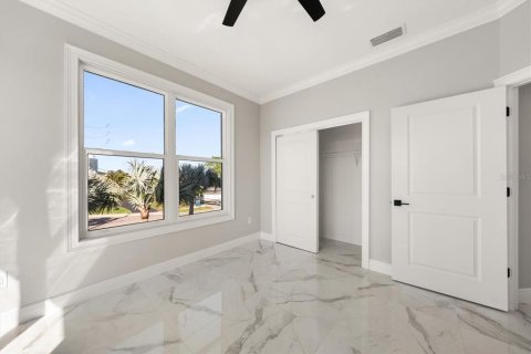 Condo in Clearwater, Florida, 3 bedrooms  № 2195377 - photo 16