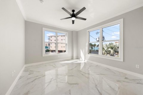 Condo in Clearwater, Florida, 3 bedrooms  № 2195377 - photo 15