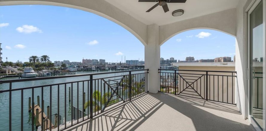 Condo in Clearwater, Florida, 3 bedrooms  № 2195377