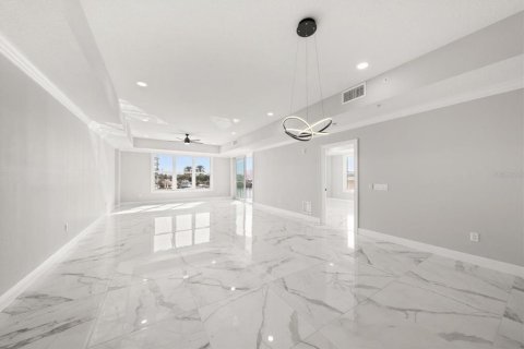 Condo in Clearwater, Florida, 3 bedrooms  № 2195377 - photo 9