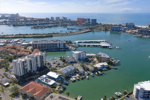 Condo in Clearwater, Florida, 3 bedrooms  № 2195377 - photo 30