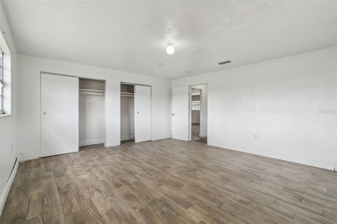 Купить коммерческую недвижимость в Зеферхиллс-Норт, Флорида 211.54м2, № 1679429 - фото 28