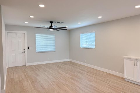 Villa ou maison à vendre à Lake Worth, Floride: 3 chambres, 96.62 m2 № 2244523 - photo 7
