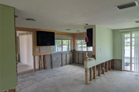 Casa en venta en Holiday, Florida, 4 dormitorios, 190.17 m2 № 1908803 - foto 10