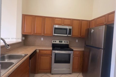 Купить кондоминиум в Хомстед, Флорида 3 спальни, 99.96м2, № 2044962 - фото 5