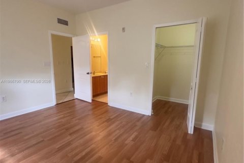 Купить кондоминиум в Хомстед, Флорида 3 спальни, 99.96м2, № 2044962 - фото 17