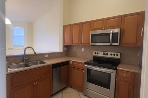 Купить кондоминиум в Хомстед, Флорида 3 спальни, 99.96м2, № 2044962 - фото 6