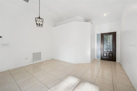 House in Tampa, Florida 3 bedrooms, 123.28 sq.m. № 1905624 - photo 6