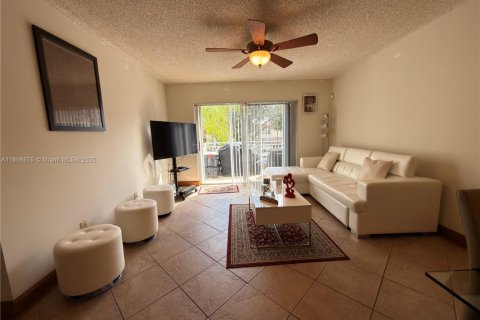 Copropriété à louer à Pembroke Pines, Floride: 1 chambre, 96.34 m2 № 1966257 - photo 29