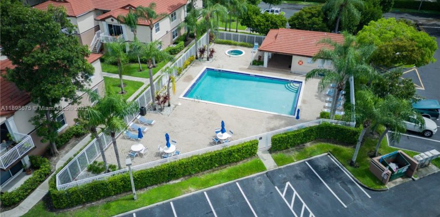 Condo à Pembroke Pines, Floride, 1 chambre  № 1966257
