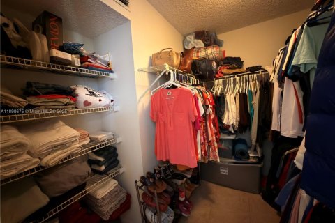 Copropriété à louer à Pembroke Pines, Floride: 1 chambre, 96.34 m2 № 1966257 - photo 17