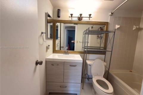 Copropriété à louer à Pembroke Pines, Floride: 1 chambre, 96.34 m2 № 1966257 - photo 23