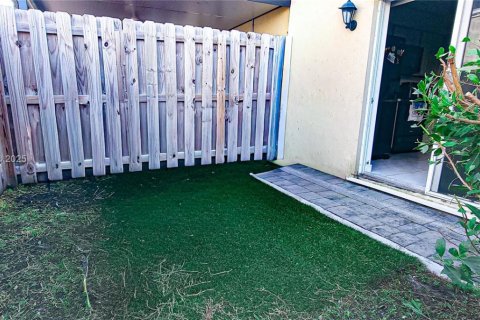 Touwnhouse à vendre à Florida City, Floride: 2 chambres, 112.23 m2 № 2015905 - photo 21