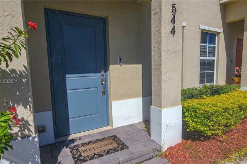 Adosado en Florida City, Florida 2 dormitorios, 112.23 m2 № 2015905