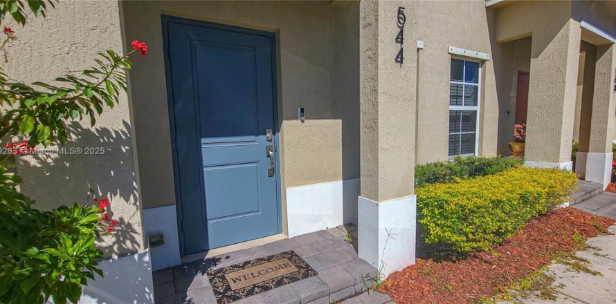 Touwnhouse à Florida City, Floride 2 chambres, 112.23 m2 № 2015905