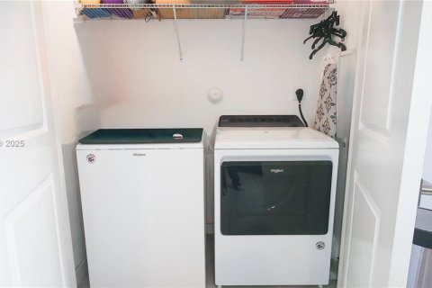 Touwnhouse à vendre à Florida City, Floride: 2 chambres, 112.23 m2 № 2015905 - photo 10